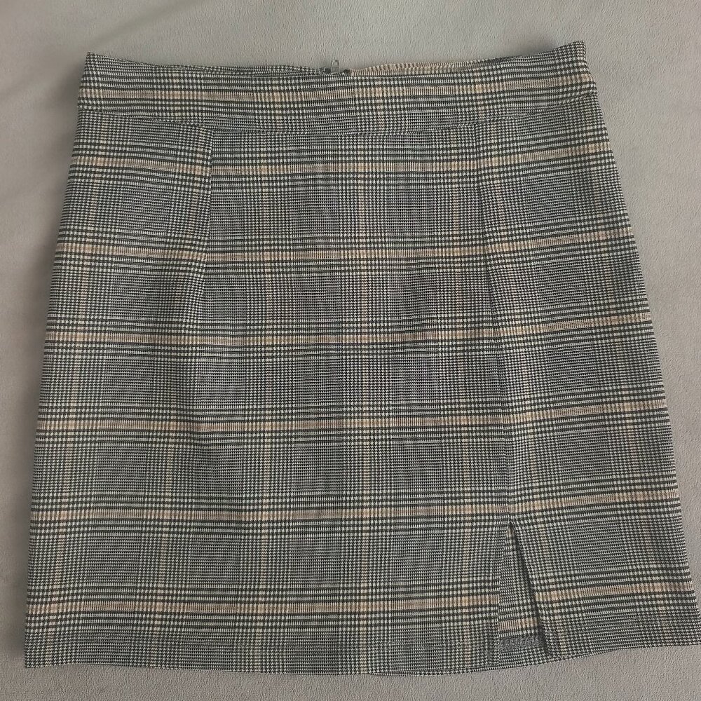 Garage skirt - Picture 1 of 2